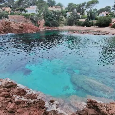 2 Pièces Dans Résidence Avec Piscine Proche Centre Appartement